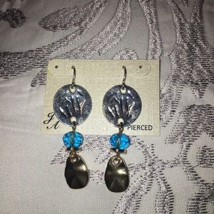 🆕Silver & Gold & blue crystal dangle earrings NWT
